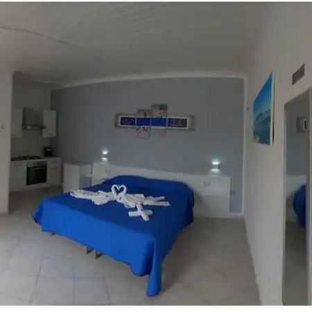 Briciola'S Rooms Порто-Чезарео Экстерьер фото